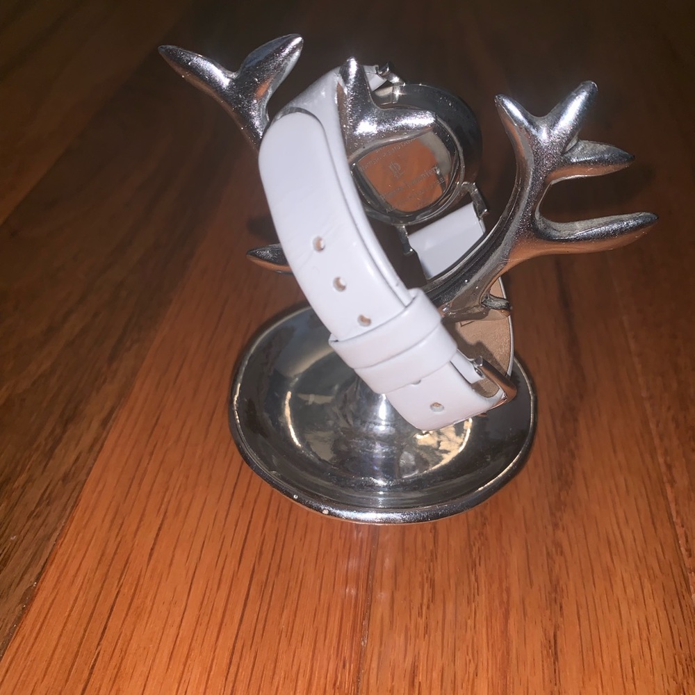 Watch - Picture 2 of 2